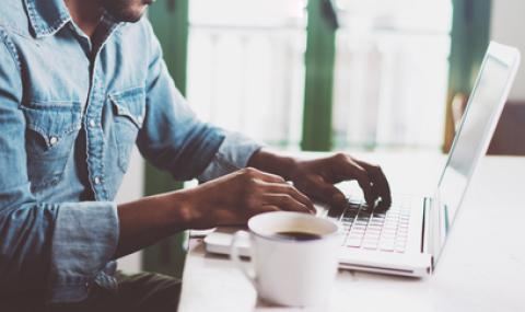 Само 0,3% от българите работят от вкъщи - 1