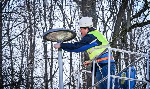 Продължава модернизацията на осветлението в Южния парк - 1