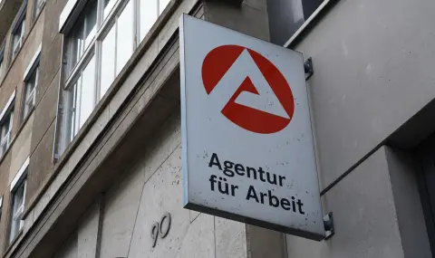 Бандитски схеми: мамят българи за социални помощи в Германия - 1