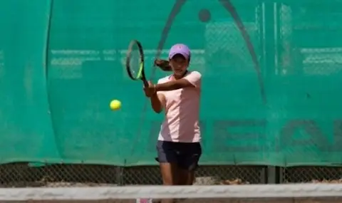 Ива Иванова тръгна с победа над французойка в Тунис - 1