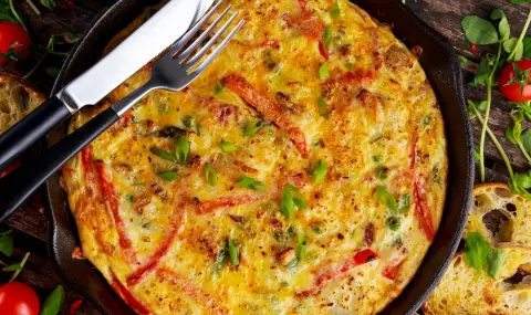 Рецепта на деня: Фритата с патладжан и червена чушка - 1