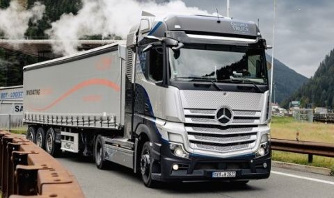 Daimler Truck тества водороден камион в планината - 1