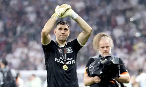 Emiliano Martinez resumes full training with Argentina  - 1