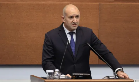 Румен Радев към Венко Сабрутев: Битката с вашата глупост е трудна