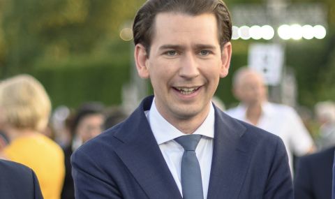 Австрийският канцлер очаква първото си дете - 1