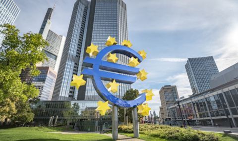 EЦБ пpoгнoзиpa ĸoгa инфлaциятa в eвpoзoнaтa щe дocтигнe "въpxa" - 1