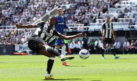 Мениджърът на Нюкасъл е уверен, че Александър Исак ще остане в отбора - 1