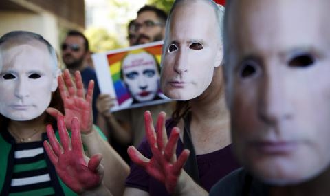 Русия преди референдума: кой разпалва омраза срещу хомосексуалните - 1
