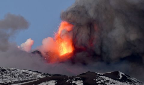 Вулканът Етна изригна - Февруари 2021 - 1