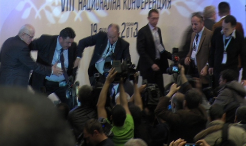СДС изразява тревога за етническо напрежение - 1