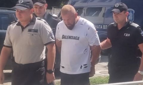 Арести на мними просяци и тартора им в Бургас, но след акцията на Динко Вълев - 1