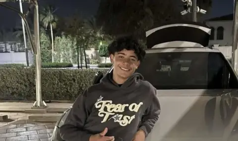 15-годишният син на Роналдо с първа кола за близо 300 хиляди евро  - 1