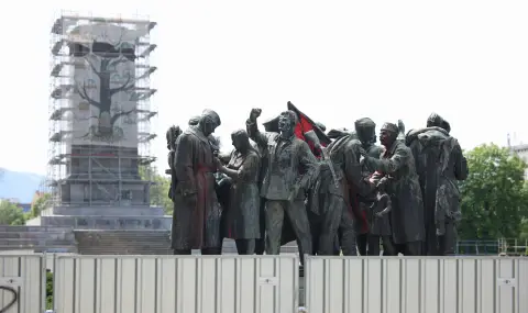 Трайчо Трайков с предложение за фигурите от Паметника на Съветската армия: Да отидат на Бузлуджа  - 1