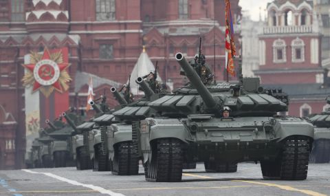 Украйна може да унищожи руската военна техника на Червения площад на 9 май - 1