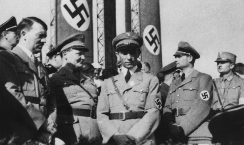 Германските власти погнаха 100-годишни нацисти - 1