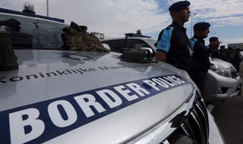 Турция задържа 950 мигранти по границата - 1