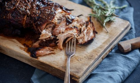 Рецепта на деня: Свинско месо с глазирана коричка - 1