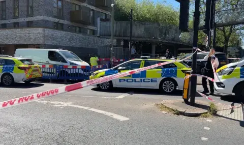 Британски гражданин, роден в Сомалия, нападна с нож минувачи в населен с евреи район на Лондон ВИДЕО