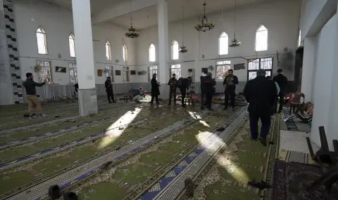 Експлозия в джамия в Сирия отне живота на осем души - 1