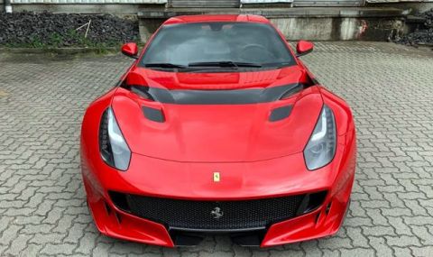 Ferrari F12berlinetta - най-скъпата кола в mobile.bg - 1