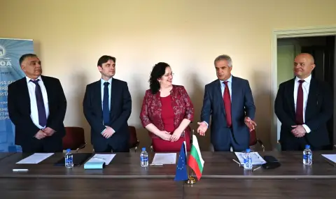 Подписаха важно споразумение за свързаност между образованието и бизнеса - 1