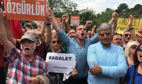 Турски журналист: Не съм таен агент на врага - 1