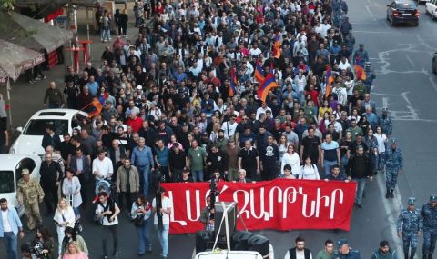 Над 200 души бяха арестувани в Армения по време на протести срещу правителството - 1