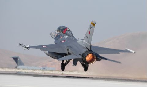Турция каза какво ще направи, ако САЩ откажат да ѝ продадат изтребители Ф-16 - 1