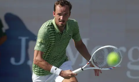 Даниил Медведев с класиране на полуфиналите в Дубай за по-малко от час - 1