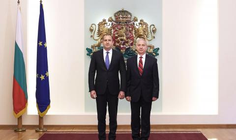 Радев с висока оценка за работата на служебното правителство - 1