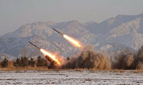 Япония и САЩ със съвместно учение след ракетните изпитания в Северна Корея  - 1