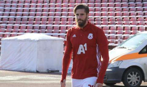 Албентоса напуска ЦСКА, за да помогне на клуба - 1