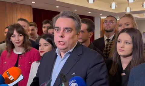 Асен Василев: Сарафов се разпорежда незаконно с държавни средства и трябва да бъде задържан - 1