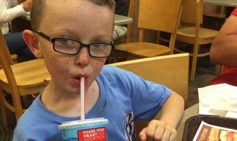 Трагедия в САЩ: 9-годишно момче почина след удар с бейзболна бухалка - 1