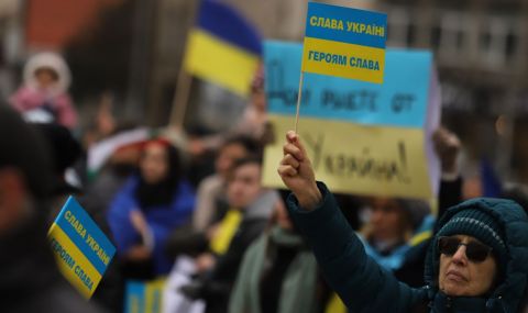 Мирно шествие в подкрепа на Украйна в София - 1