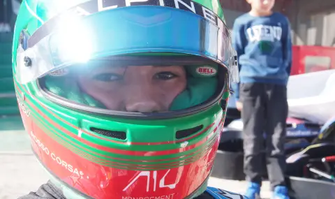 Никола Цолов на крачка от вицешампионската титла във Формула 3 след силно представяне на квалификацията в Монца - 1