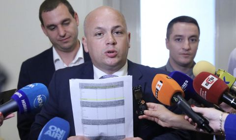 Симов, БСП: "Възраждане " са подкрепили ратификацията за F-16. Лъжата е естественото им състояние  - 1