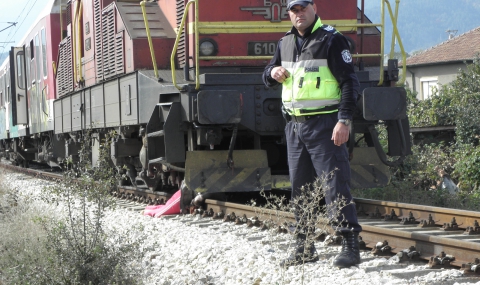 Жена се хвърли под влака край Симитли, загина - 1