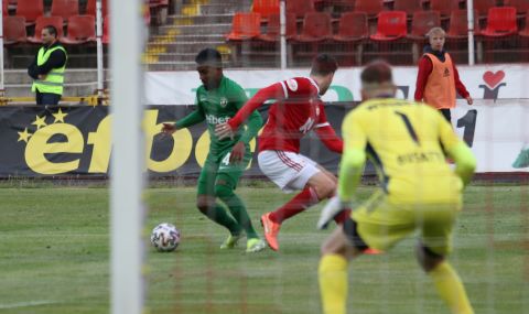 Колумбийски техничар ще дебютира срещу Лудогорец за ЦСКА - 1