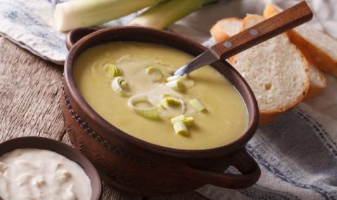 Рецепта на деня: Крем супа с праз лук - 1