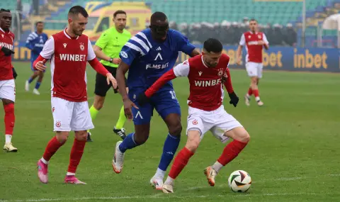 Повериха Левски - ЦСКА на опитен съдия - 1