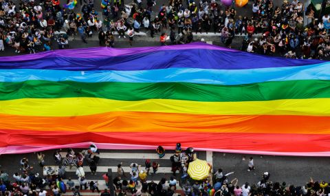 Бразилия одобри законопроект, който забранява еднополовите бракове - 1