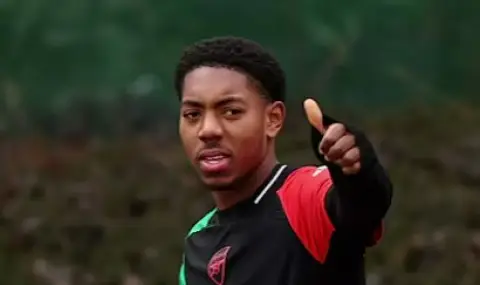 Арсенал обвърза с дългосрочен договор младата си звезда Майлс Люис-Скели - 1