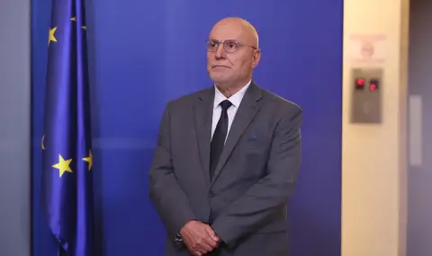 Шефът на БНБ: Евро ще има за всички още от първия ден на присъединяването - 1