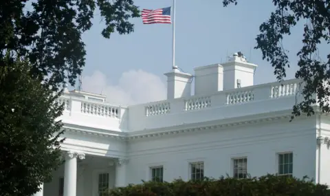 White House Bans AP Reporter from Event, Agency Still Using Gulf of Mexico Name  - 1