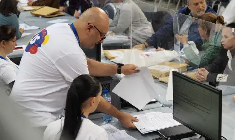 Броенето в София: Повечето секционни комисии приключиха с обработката на изборните книжа за по-малко от час - 1