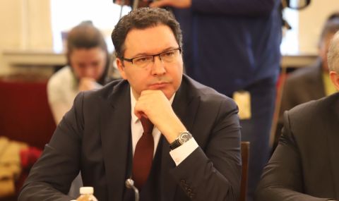 Даниел Митов: Борисов е политикът фактор в България - 1
