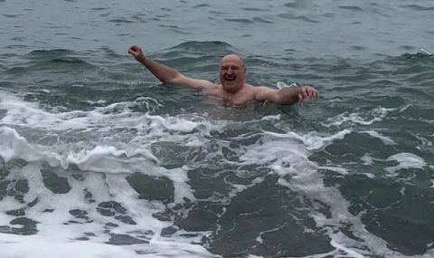 Путин не плувал с Лукашенко в Черно море (ВИДЕО) - 1