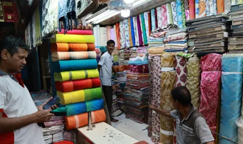 Една от най-силните индустрии на Индия - текстилната, няма да пострада от митата на Тръмп - 1
