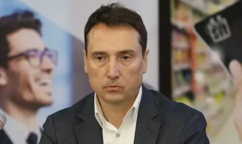 Добромир Живков от „Маркет ЛИНКС“ пред ФАКТИ: Струва ми се, че за президента политическата игра е „сега или никога“